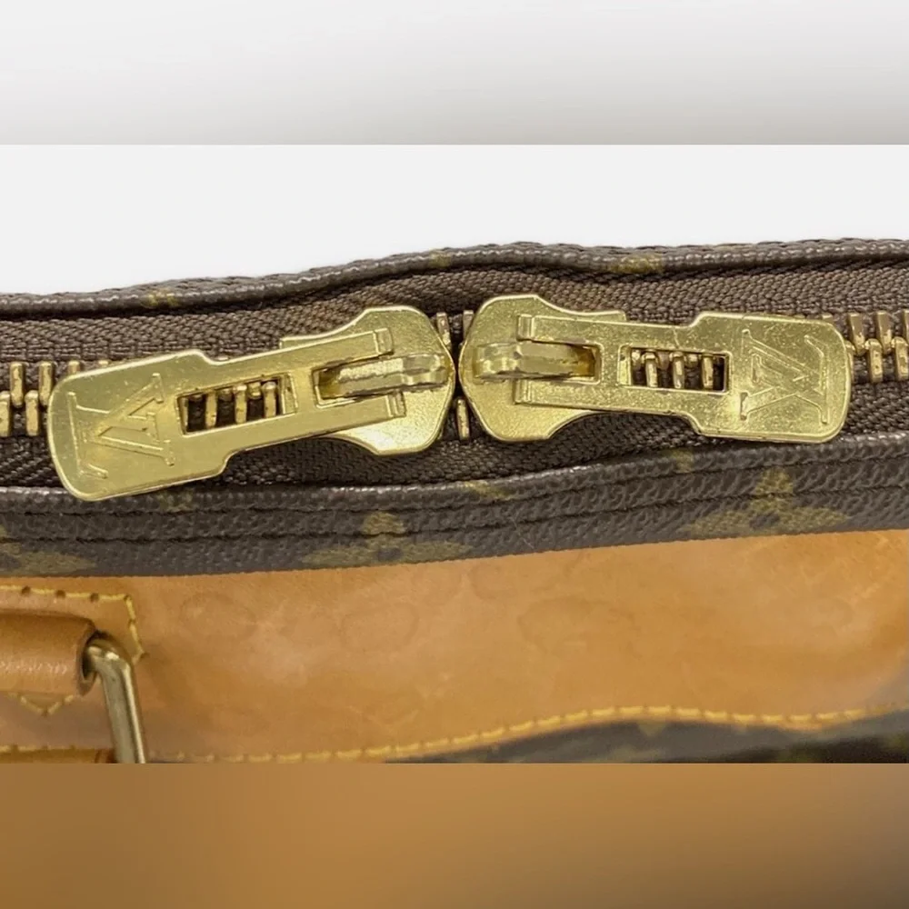 Louis Vuitton Bag - Picture 7 of 16